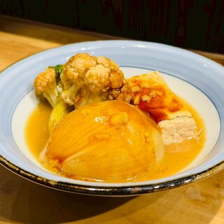 厳選野菜煮込みの数々。おでん屋の進化系！