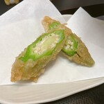 極楽うどん TKU - 八代おくらの天ぷら　130円(税込)   ※ネバネバが強くて、精力が付いた気がするよ