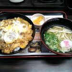 資さんうどん - 料理写真: