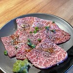 近江牛ホルモン いるもん - 