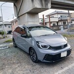 味よし - こちらが「味よし」駐車場！両毛線の高架下