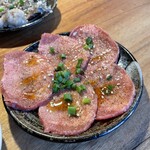 近江牛ホルモン いるもん - 