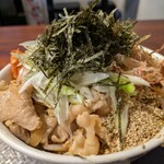 なぜ蕎麦にラー油を入れるのか。 - 