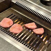 焼肉かなう - 国産黒毛和牛タン　二種
