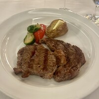 AKARENGA STEAK HOUSE - 