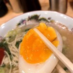 一大ラーメン - 味玉もツルンとしてて美味しい