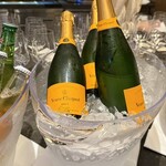 Crossroads Kitchen - 