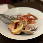 Crossroads Kitchen - 