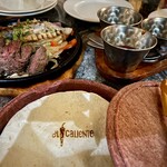 el caliente modern mexicano - 