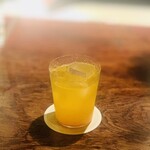 322725985 - ② 食用鬼灯と青林檎のコリンズ：ジン