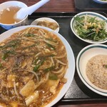 凜香飯店 - Aランチ　950円　焼きそばでお願いしました