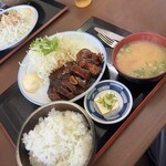 定食・中華そば 万ぷく食堂 - 