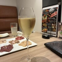 近江うし 焼肉 にくTATSU 青山本店 - 