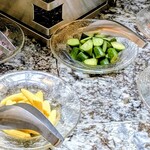 メロディア - トマト・キュウリ・赤タマネギ・パプリカ・ブロッコリー・とうもろこし