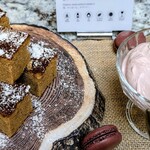 メロディア - 栗のパウンドケーキ さつまいもとラズベリークリーム