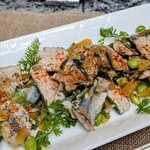 メロディア - 秋刀魚のセビーチェと柿