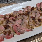 メロディア - ローストビーフ マスタードヴィネグレットソース