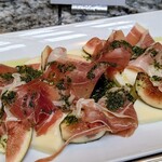 メロディア - モッツァレラサラダ 無花果とプロシュート