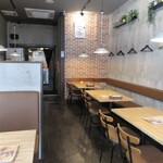 Ruuum - 4人掛けテーブル席（一部の座席はソファタイプ）7卓