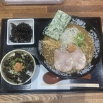 札幌鮭ラーメン麺匠 赤松 - 