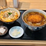 江戸そば 孫吉 - ミニ親子丼とコロッケそば