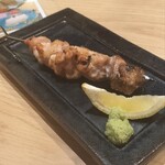 餃子とレモンサワー うさぎや - 大山地鶏もも
