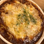 ピザ＆ワインバル CONA - 【'25.9】焼きチーズカレーグラタンパスタ　880えん