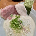 極み鶏そば 鶏と麦ときどき豚 - 