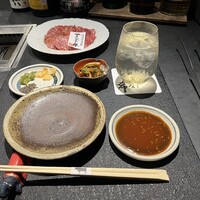 肉 希々 - 