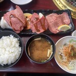 一升瓶 久居交流道店 - 