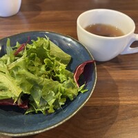 焼肉×創作びすとろ 笑進笑明 - サラダ、スープ