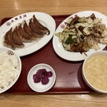 大阪王将 - 料理写真:回鍋肉定食・餃子付き1,290円