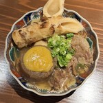 魚と煮込みとわら焼きと ととと - 