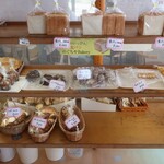 のぐちやBakery - 陳列棚の様子④。