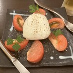 阿波尾鶏と大山 鶏しん - 生モッツァレラのカプレーゼって何よ！？ 