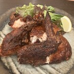 阿波尾鶏と大山 鶏しん - おっ、コレは見た目がイイね