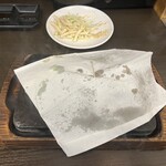 やっぱりステーキ - おっ来ました。