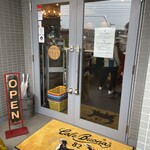 cafe Buona82 - 店舗出入口