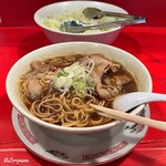 末廣ラーメン本舗 - 刻み葱を適量入れ