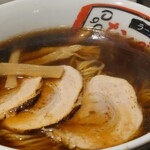ラーメン なんでや麺 - 醤油らーめんアップ