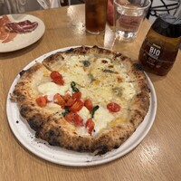 MAKIBI - ハーフ&ハーフ（DOC/クワトロフォルマッジ）