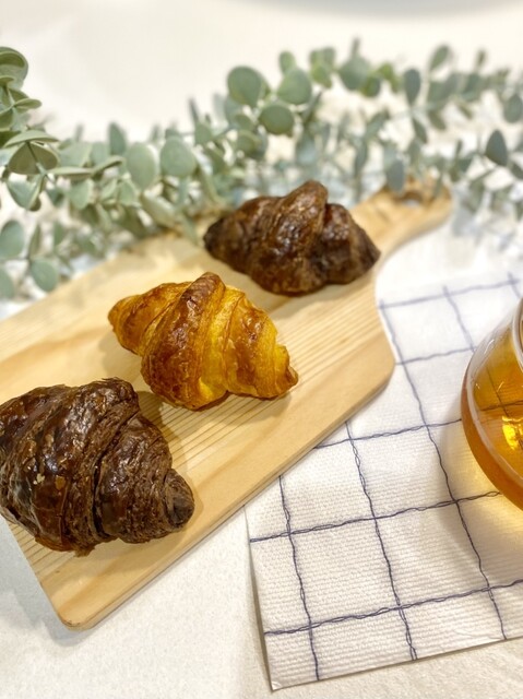 【天香屋ページ】 flower BAKERY - Fukai/Bread | Tabelog