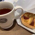 神戸屋キッチン - アップルティー 鳴門金時芋とりんごのパイ