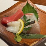 魚と煮込みとわら焼きと ととと - 