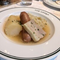 THE UPPER - 