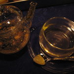 SALONE 2007 - カモミールティーをはちみつで