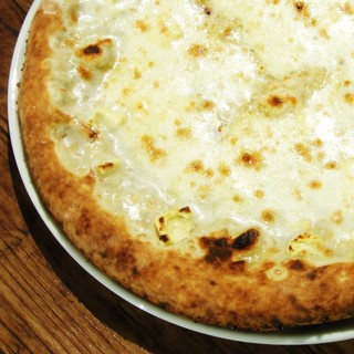 薪窯ピッツァ&Gallery花民_1