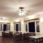 Grand Seaside - 店内は明るくて静か