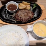 ヴィクトリアステーション - 料理写真:手ごねハンバーグ 150g + ランチレギュラーセット(スープバー・ライスバー・カレーバー)