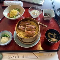 鰻割烹 伊豆栄 不忍亭 - 